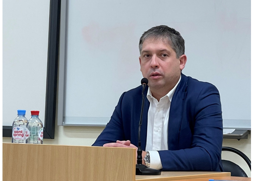 Lev Tretyakov, CEO of JSC СMP delivered master class on entrepreneurship and project manageme